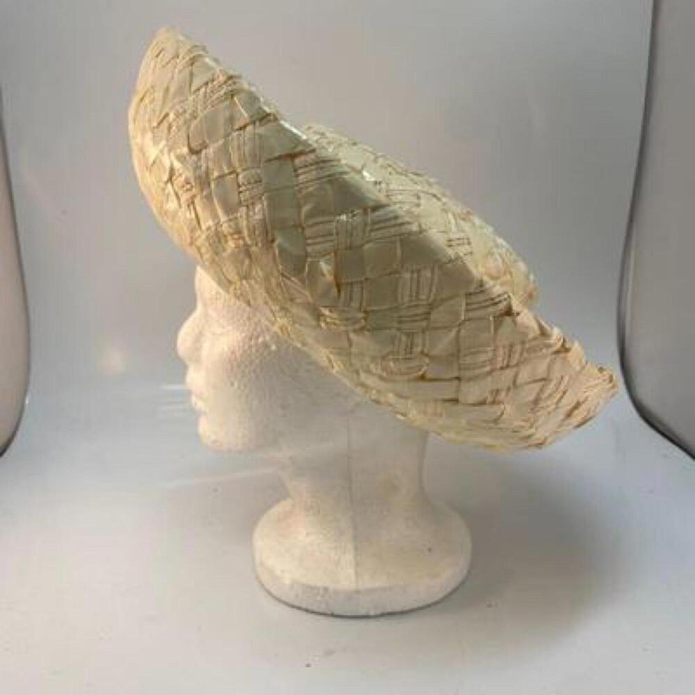 Vintage Leslie James White Raffia Woven Hat - Picture 4 of 7